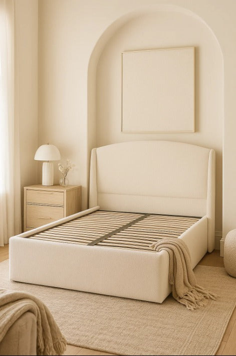 Plain teddy winged bed